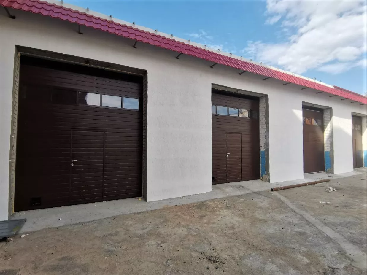 Выбор промышленных ворот: как определить оптимальное решение